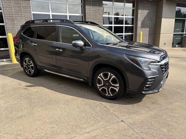 Used 2023 Subaru Ascent Touring with VIN 4S4WMAWD2P3427859 for sale in Kansas City