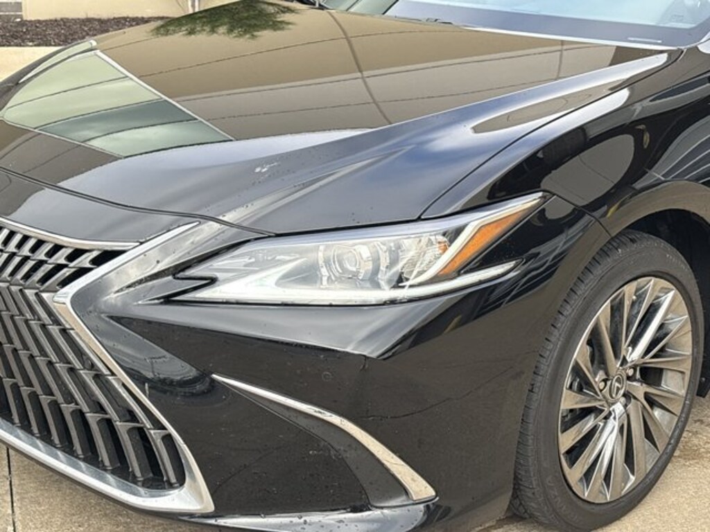 Used 2025 Lexus ES ES 300h Luxury Sedan