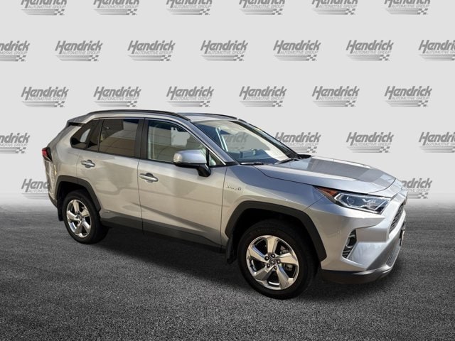 Used 2021 Toyota RAV4 XLE Premium with VIN 4T3B6RFV2MU026471 for sale in Kansas City