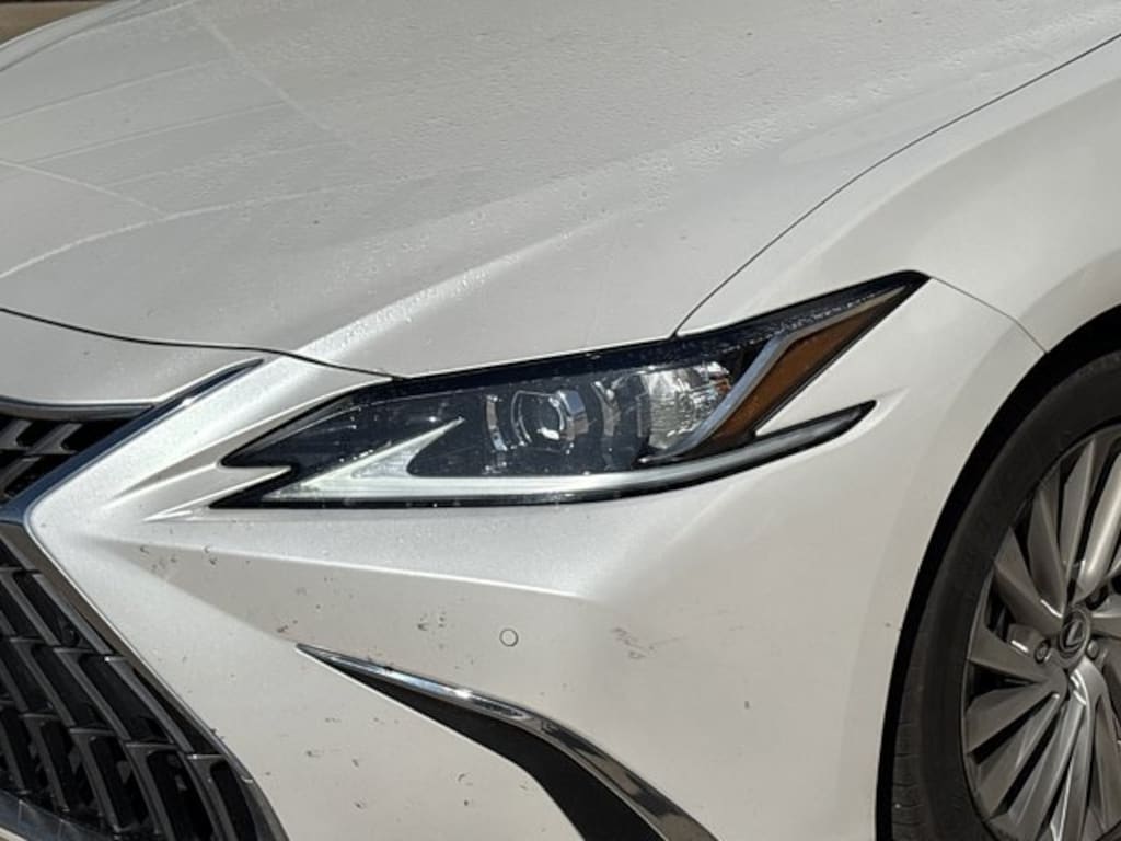 Certified 2023 Lexus ES 300h LUXURY Sedan