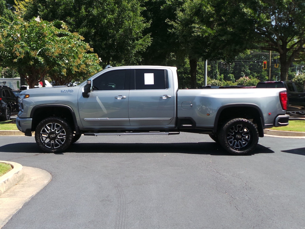 Used 2025 Chevrolet Silverado 3500HD High Country Pickup