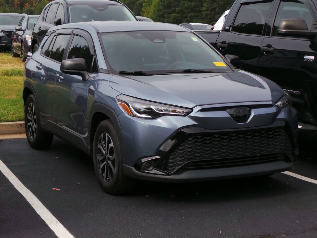 Used 2024 Toyota Corolla Cross Hybrid SE SUV