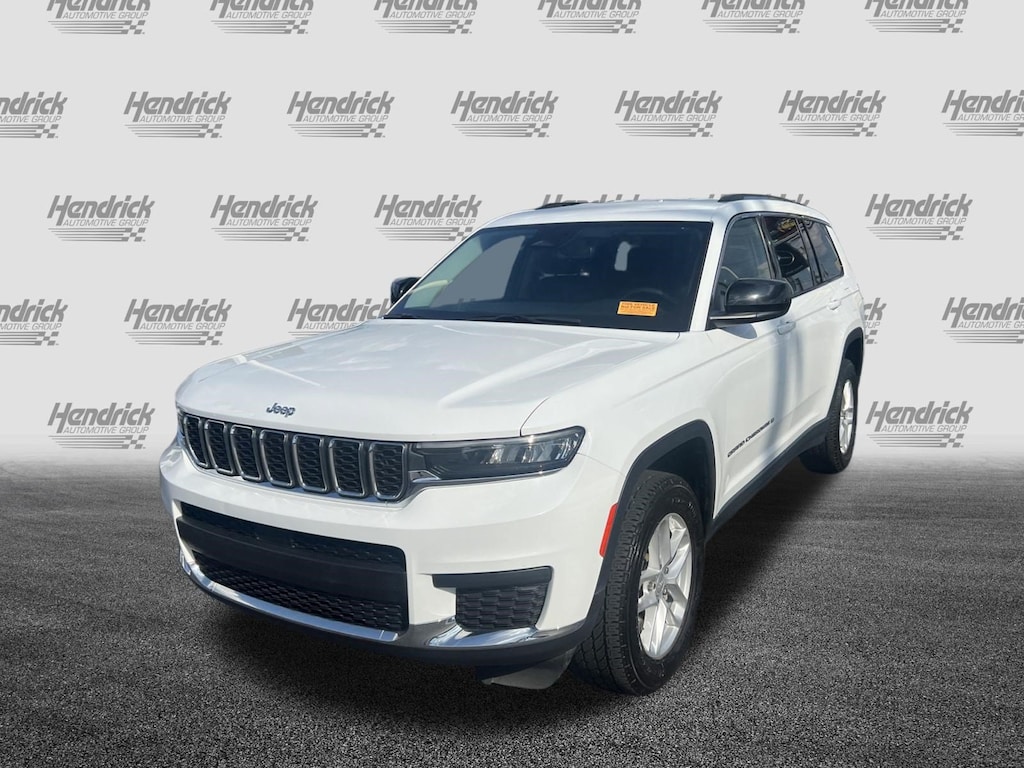 Used 2023 Jeep Grand Cherokee L Laredo SUV