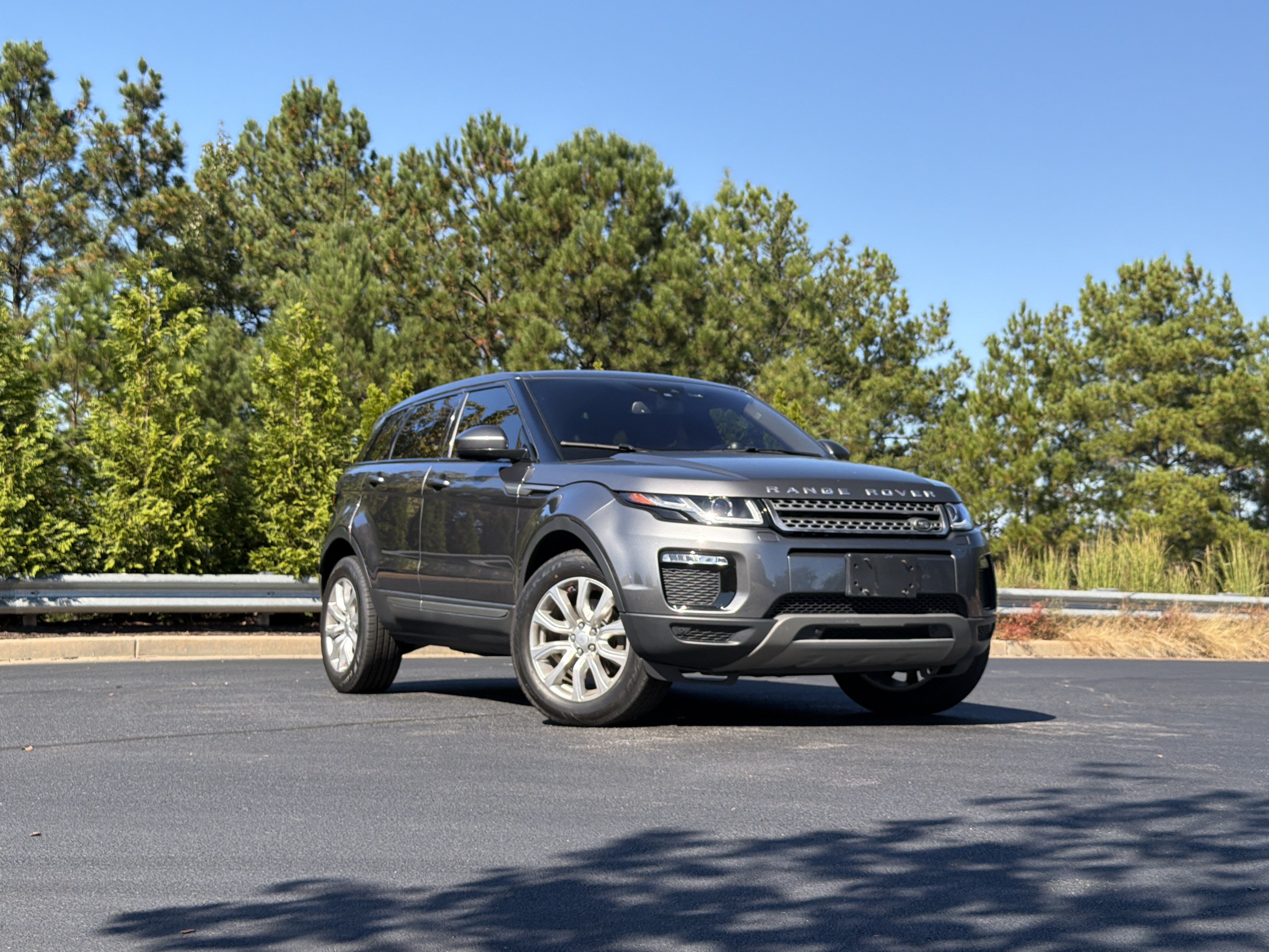 Used 2019 Land Rover Range Rover Evoque SE SUV