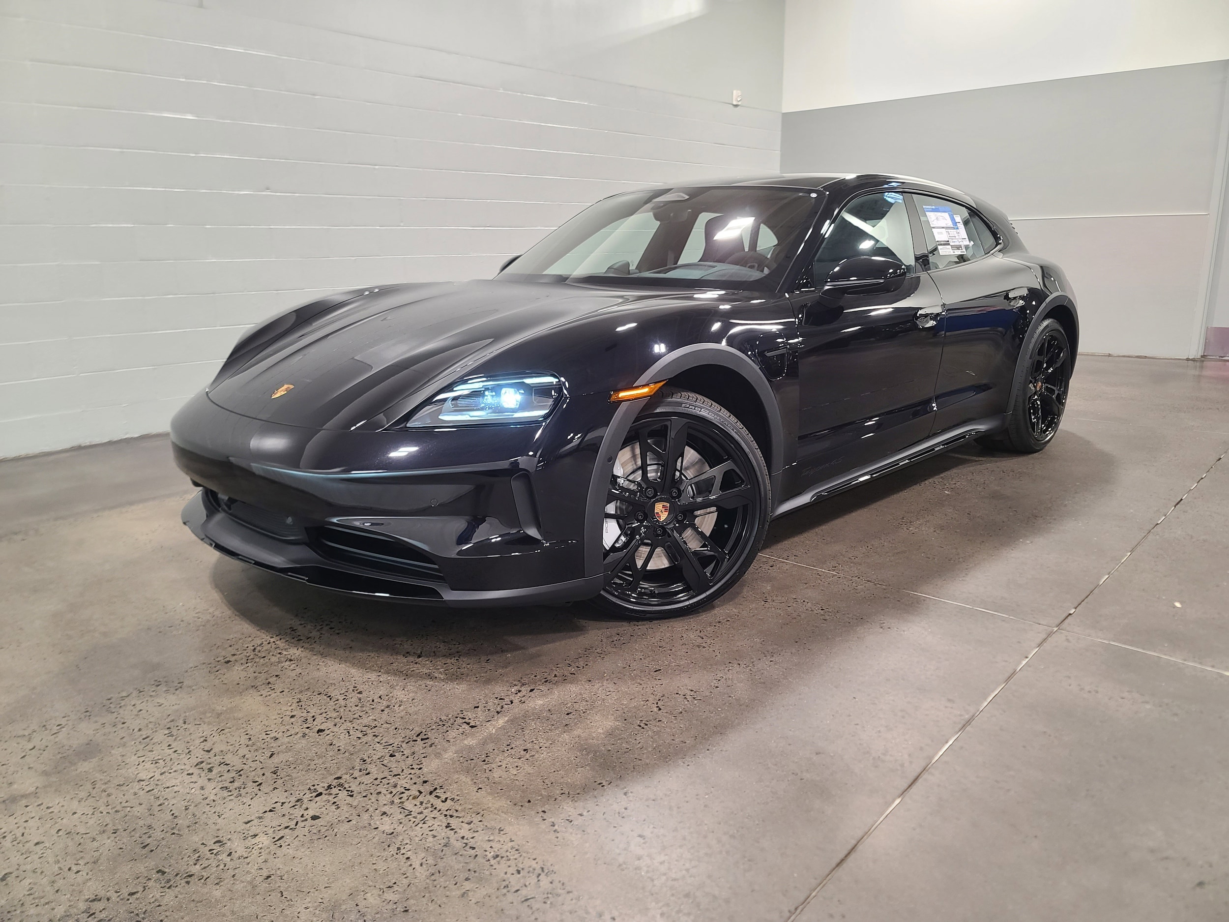 2026 Porsche Taycan Cross Turismo 4S