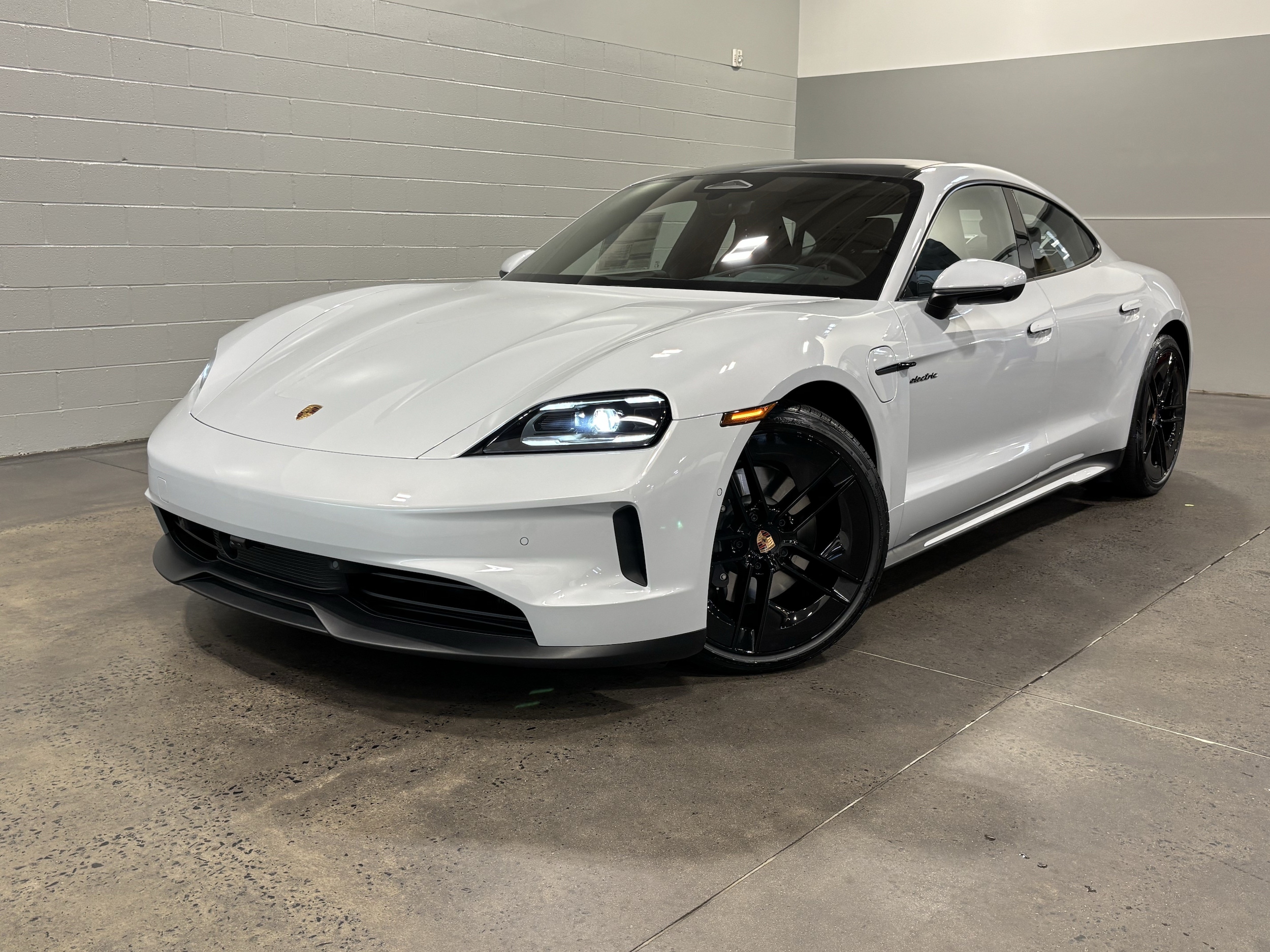 2026 Porsche Taycan 4