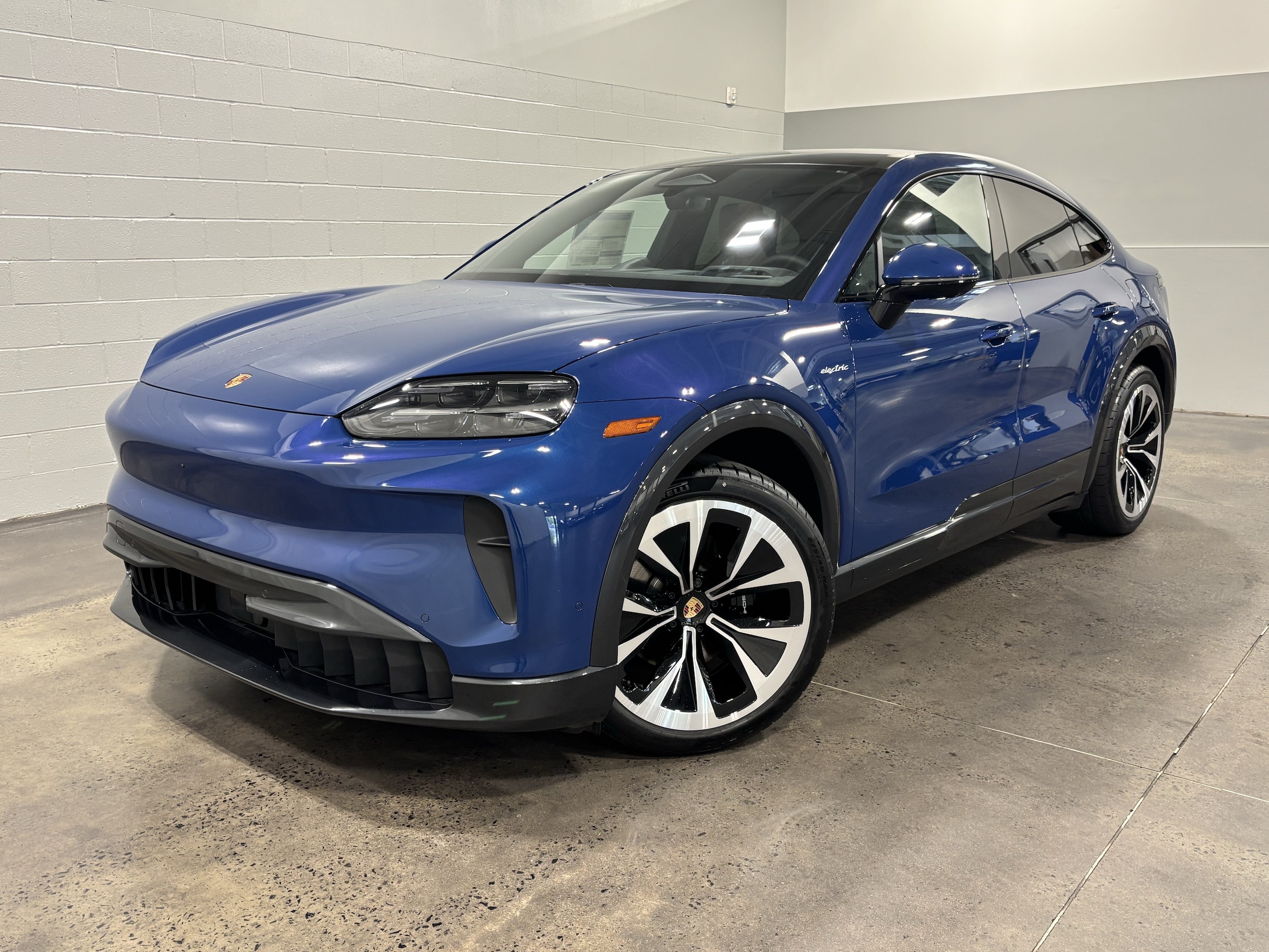 2026 Porsche Cayenne Coupe Electric Base