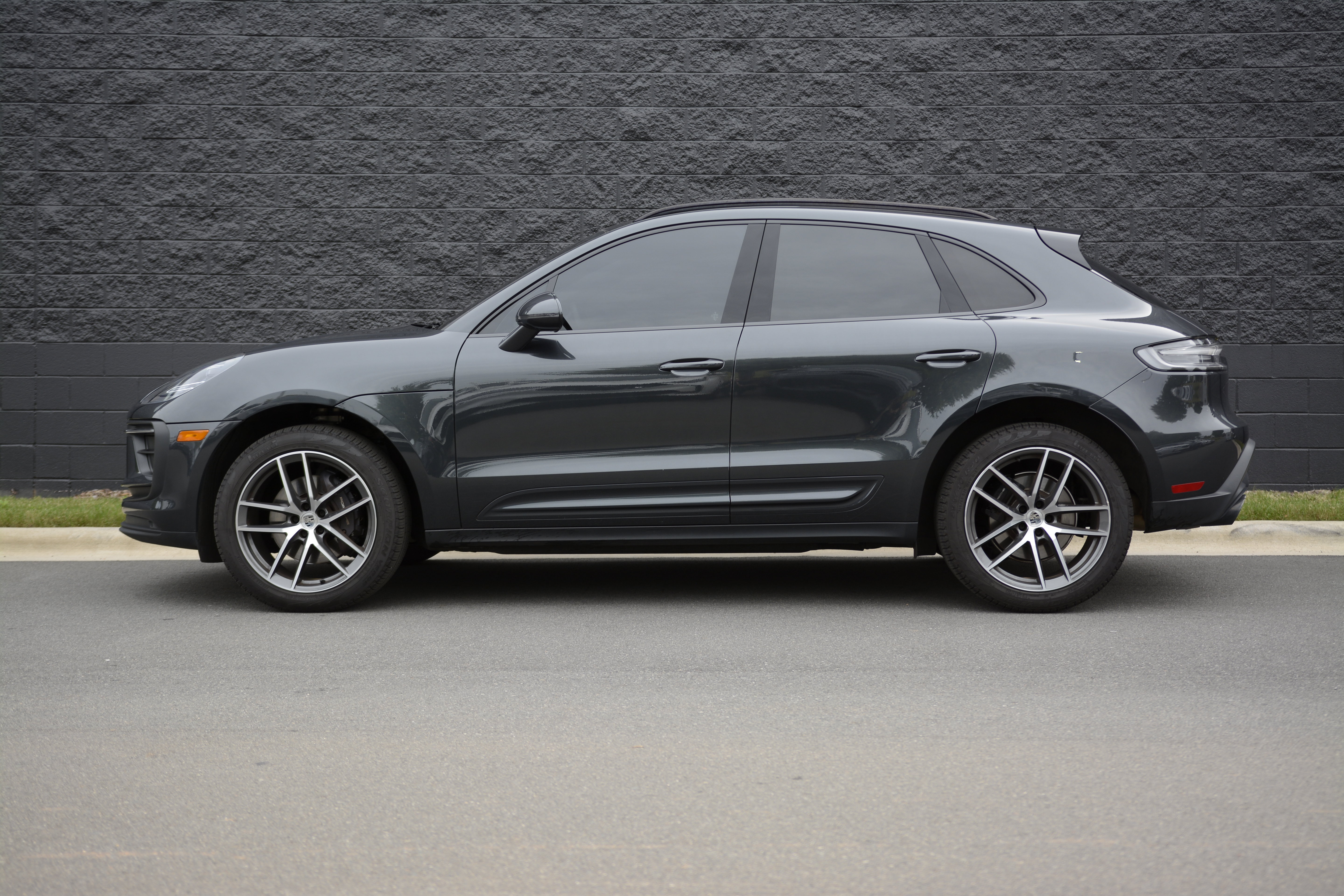Certified 2023 Porsche Macan SUV