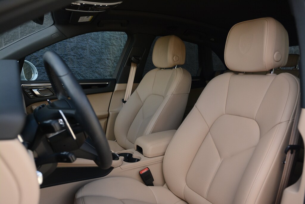 Certified 2026 Porsche Macan SUV
