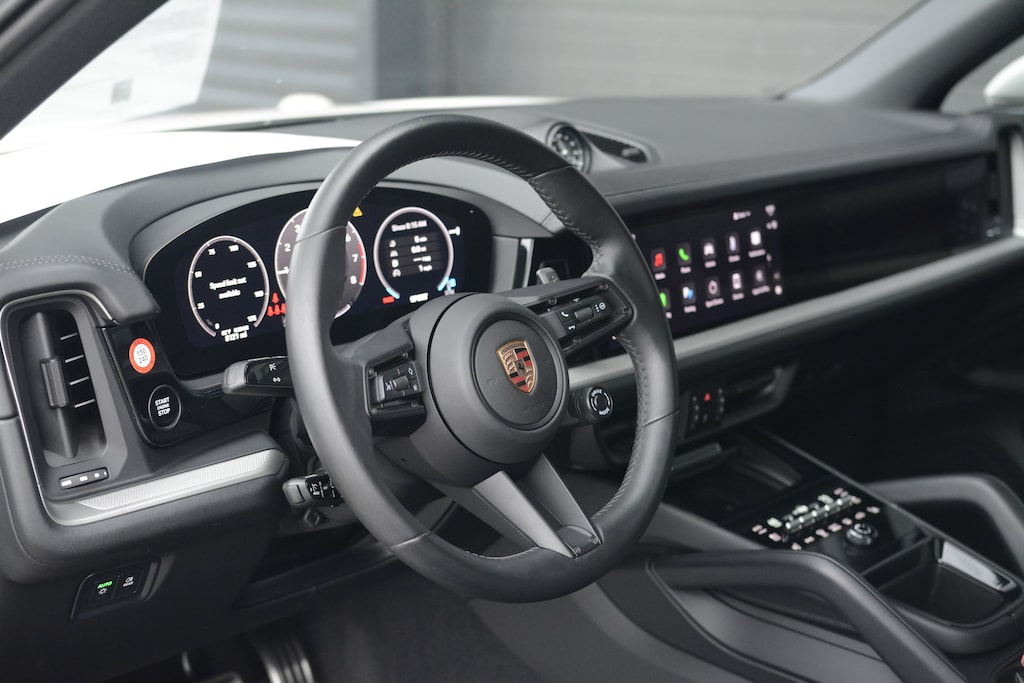 Certified 2025 Porsche Cayenne E-Hybrid SUV