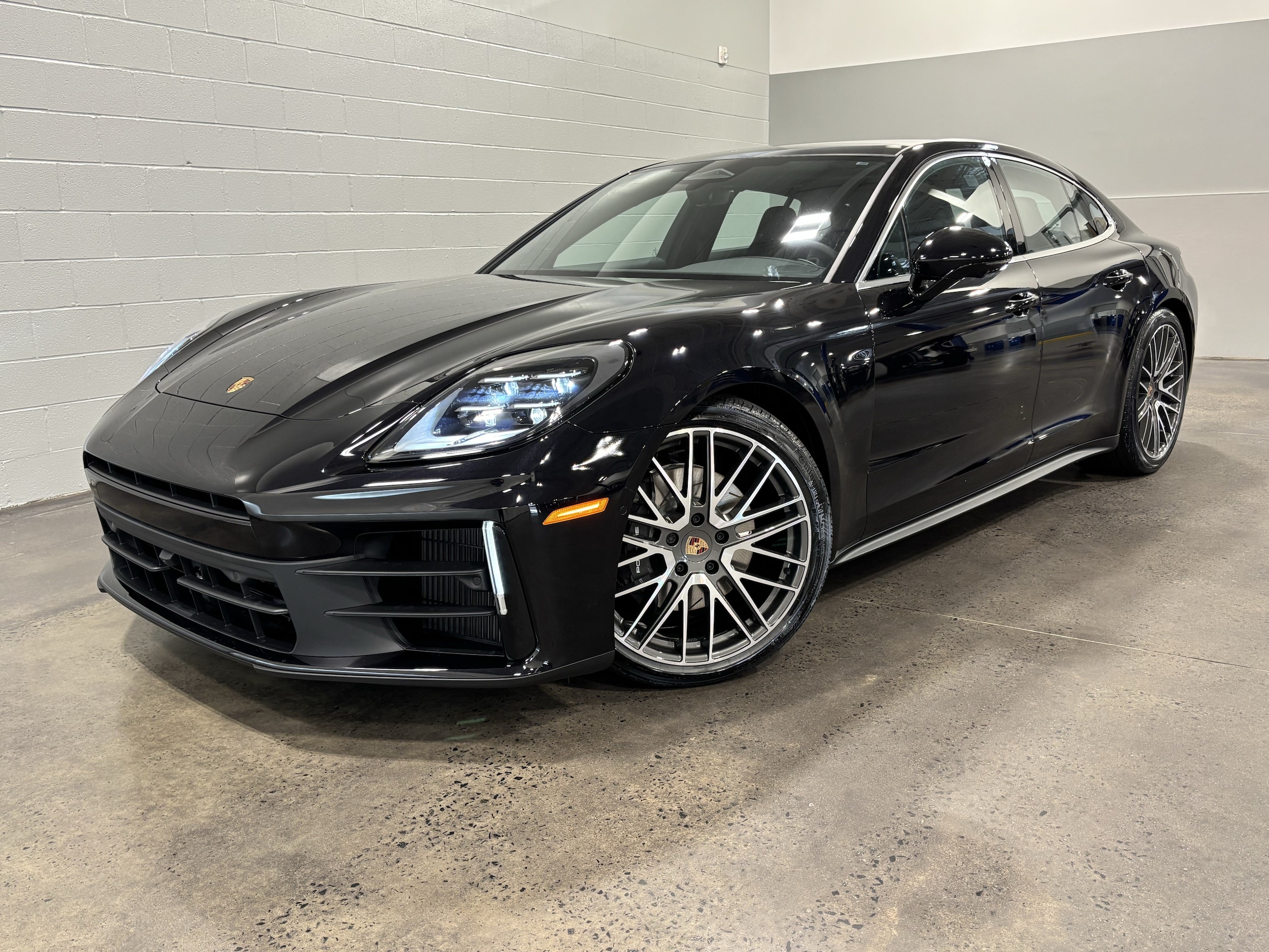 2026 Porsche Panamera 4