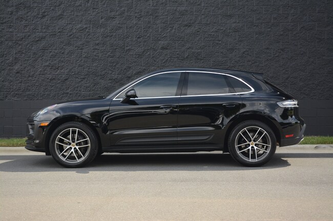 2026 Porsche Macan SUV