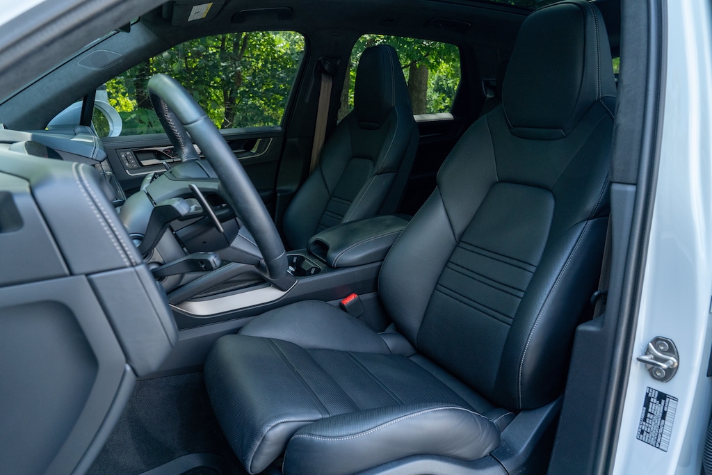 Certified 2025 Porsche Cayenne Turbo E-Hybrid Sport Utility