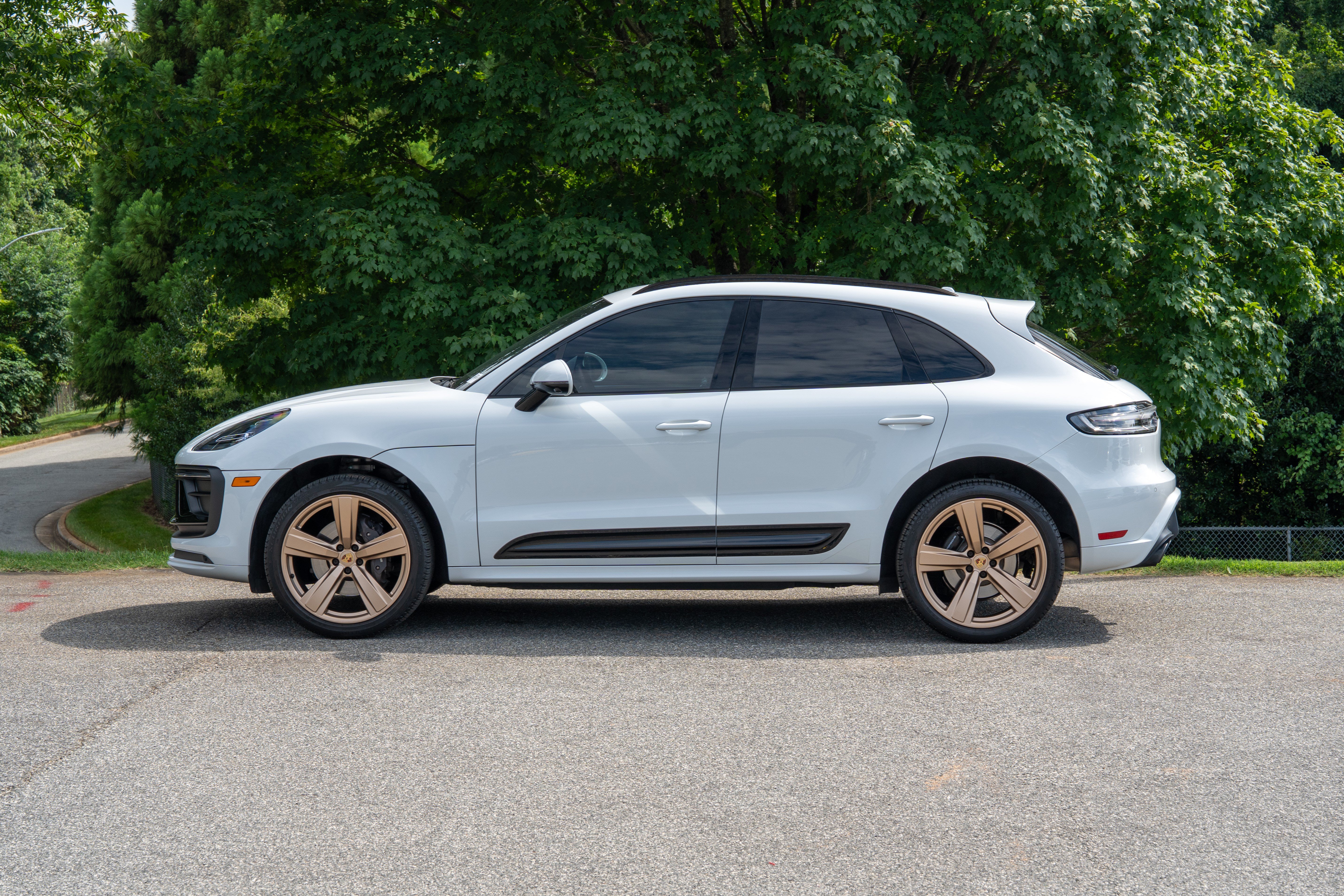 2024 Porsche Macan Sport Utility