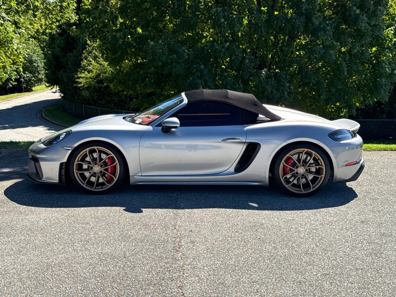 2022 Porsche 718 Spyder Convertible
