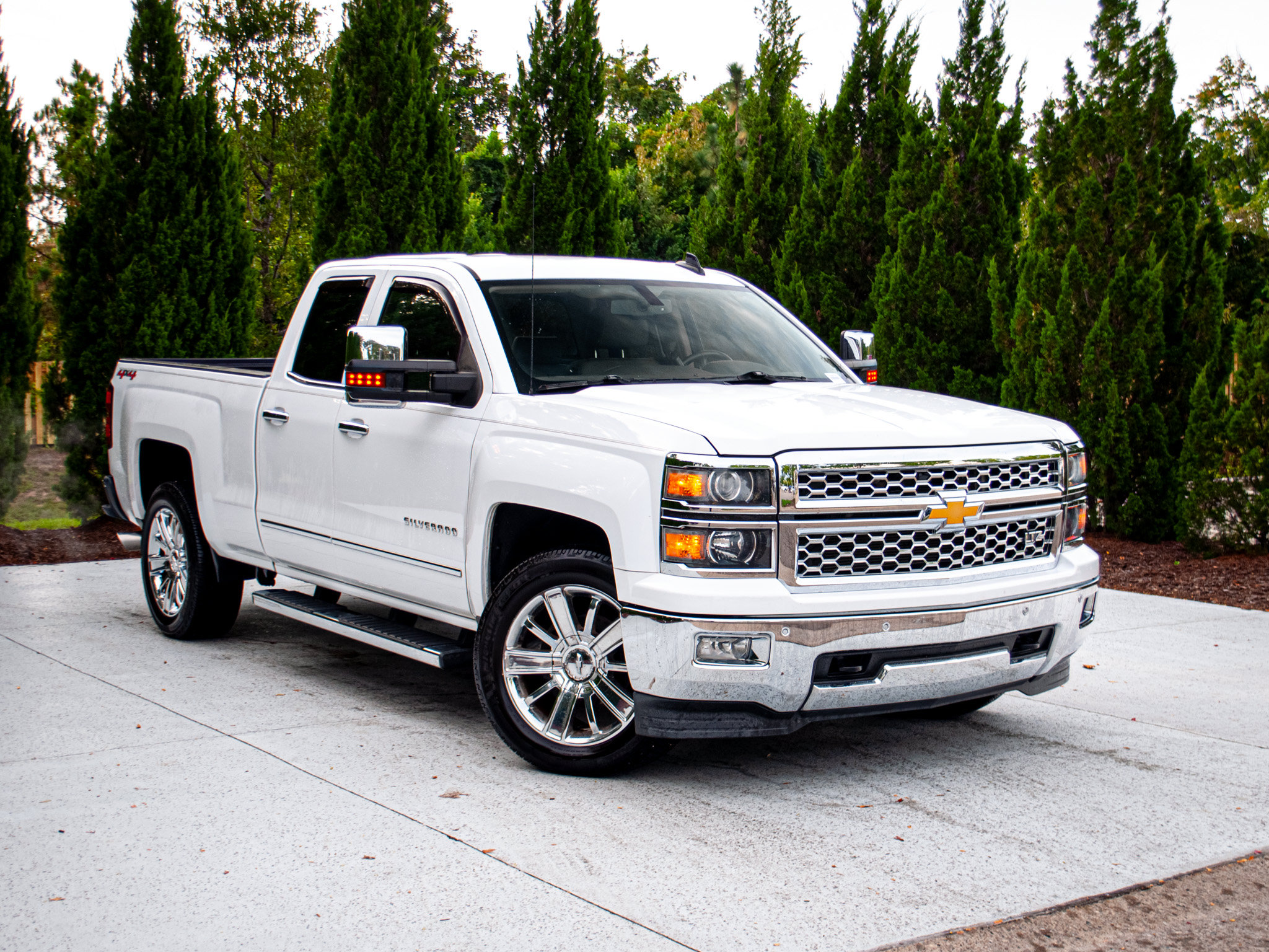 Used 2015 Chevrolet Silverado 1500 LTZ Pickup