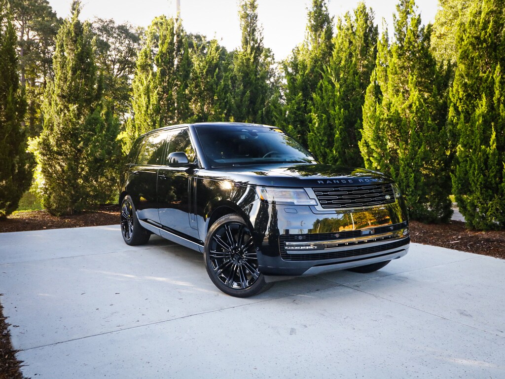 Used 2026 Land Rover Range Rover SE SUV