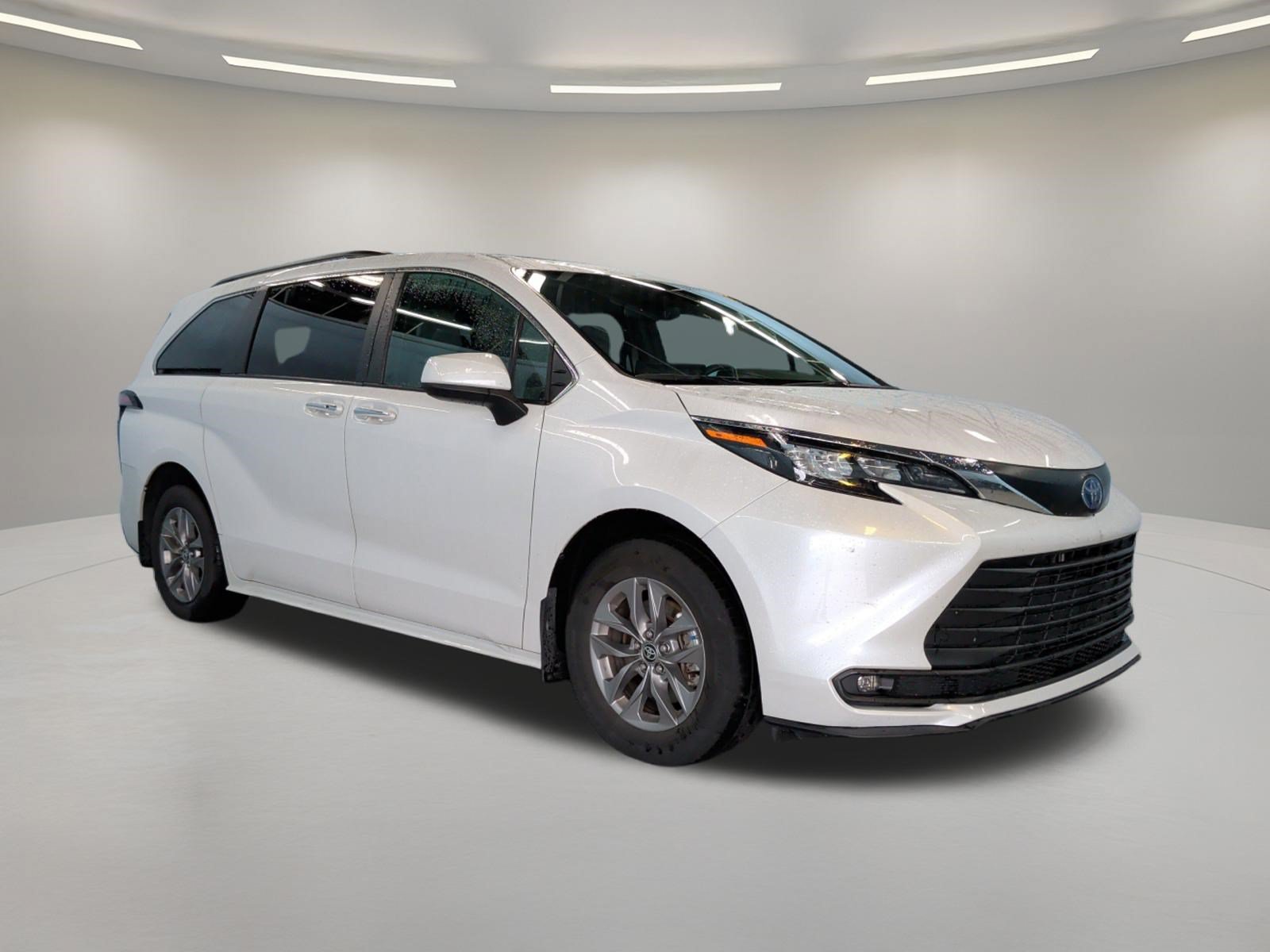 Certified 2025 Toyota Sienna XLE 8 Passenger Van Passenger Van