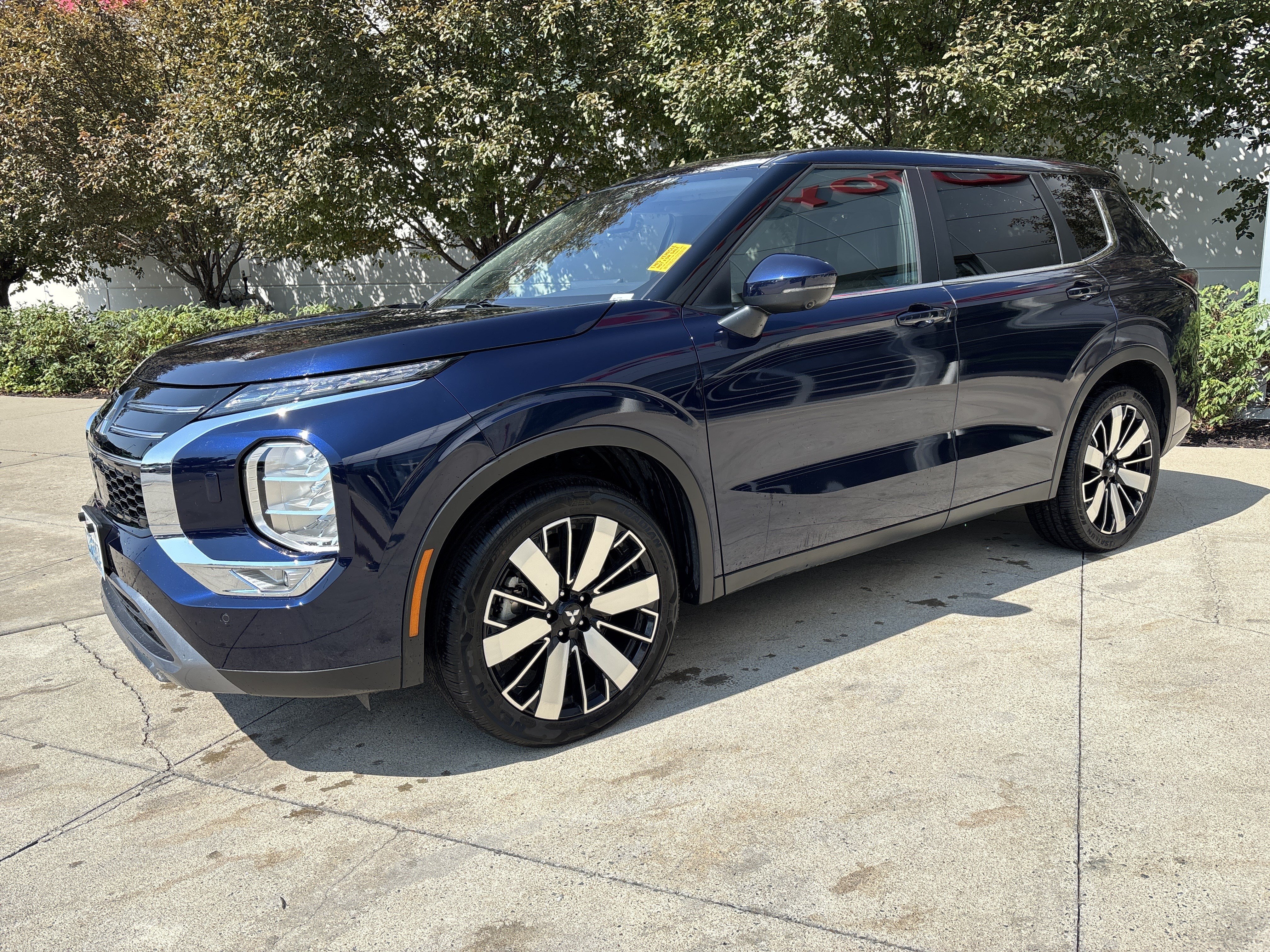 Used 2025 Mitsubishi Outlander SE SUV
