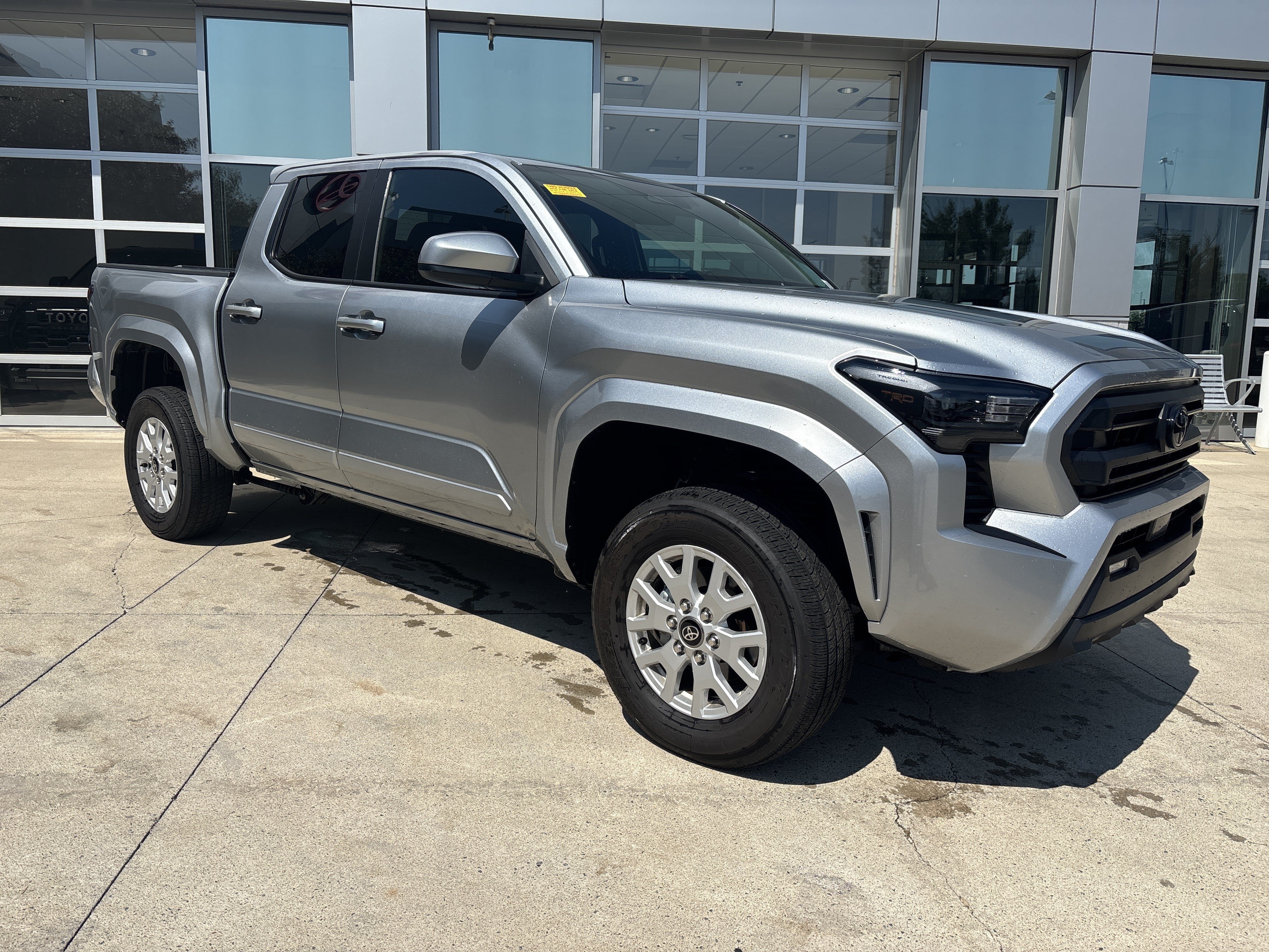 2025 Toyota Tacoma 4WD SR5 Pickup