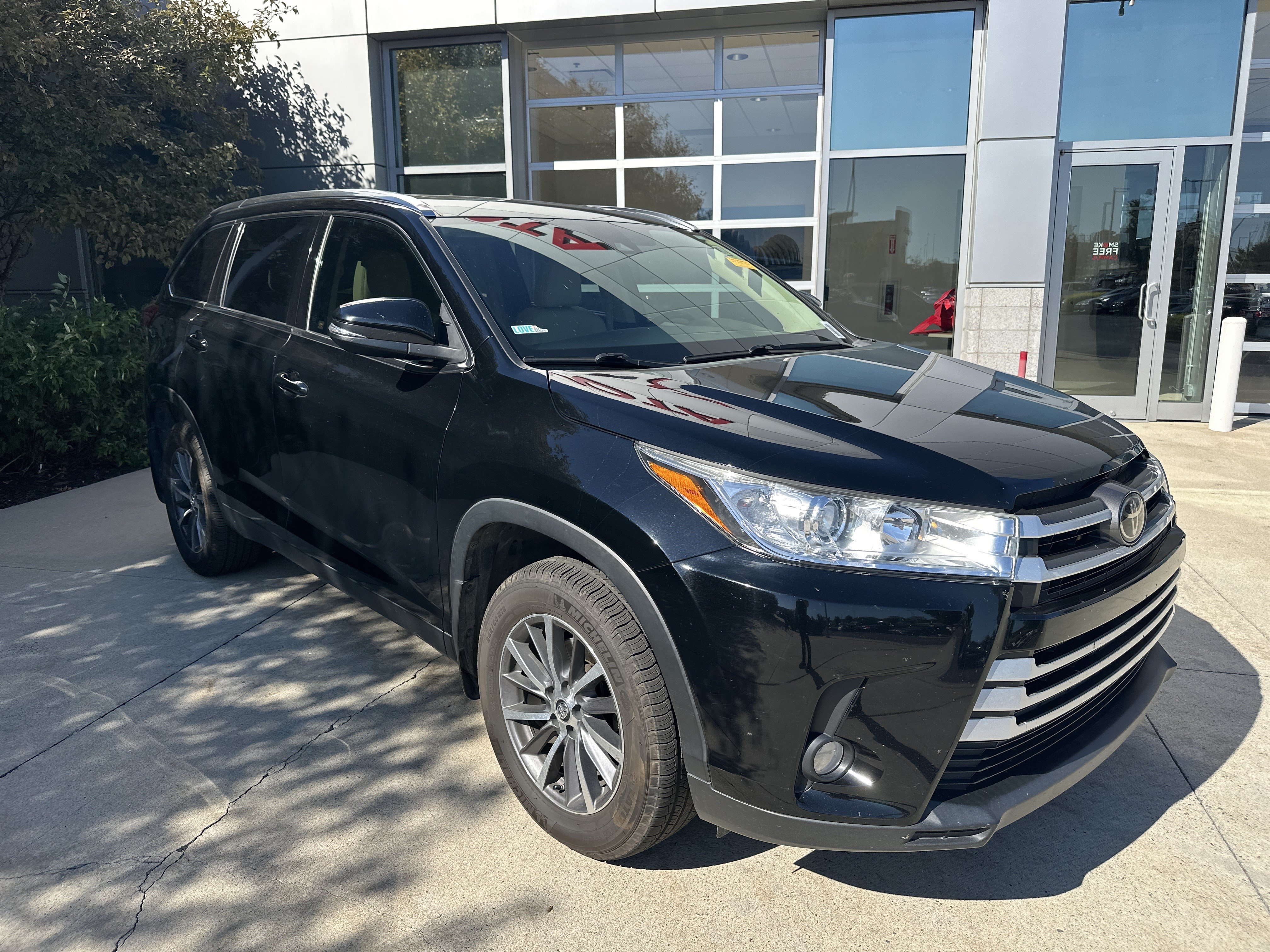 Used 2019 Toyota Highlander XLE SUV