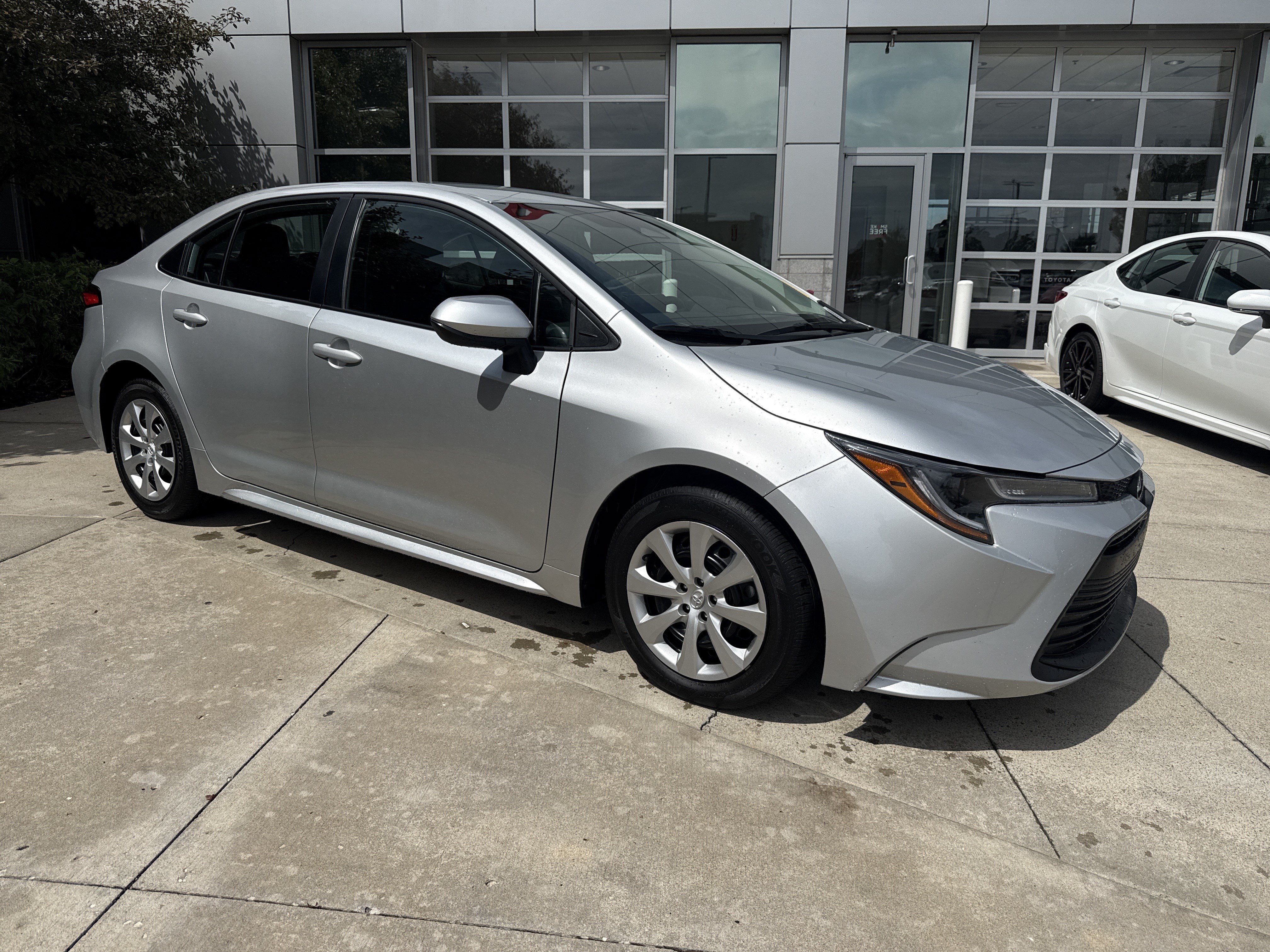 2025 Toyota Corolla LE Sedan