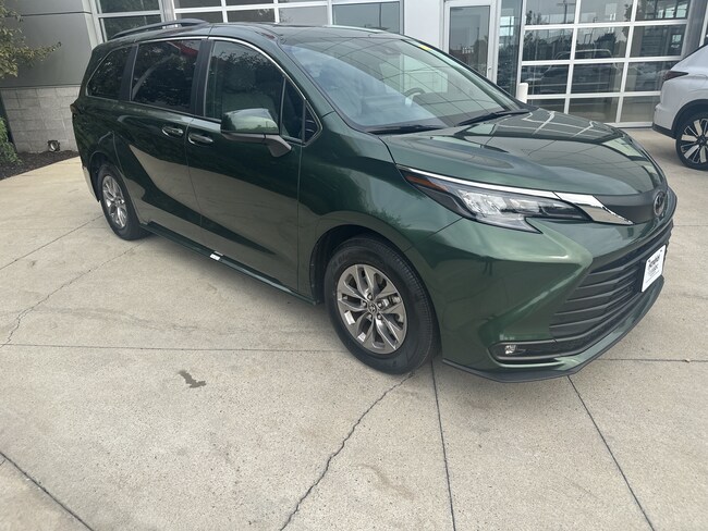 2026 Toyota Sienna XLE Minivan