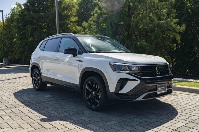 2023 Volkswagen Taos SE SUV