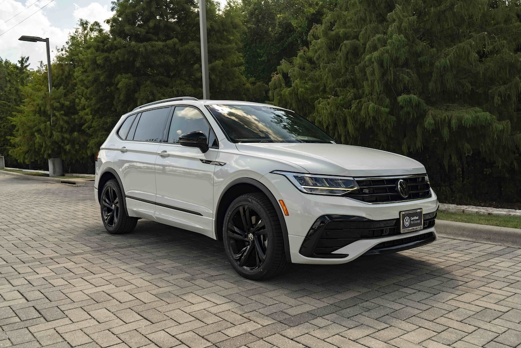 Used 2024 Volkswagen Tiguan SE R-Line Black SUV