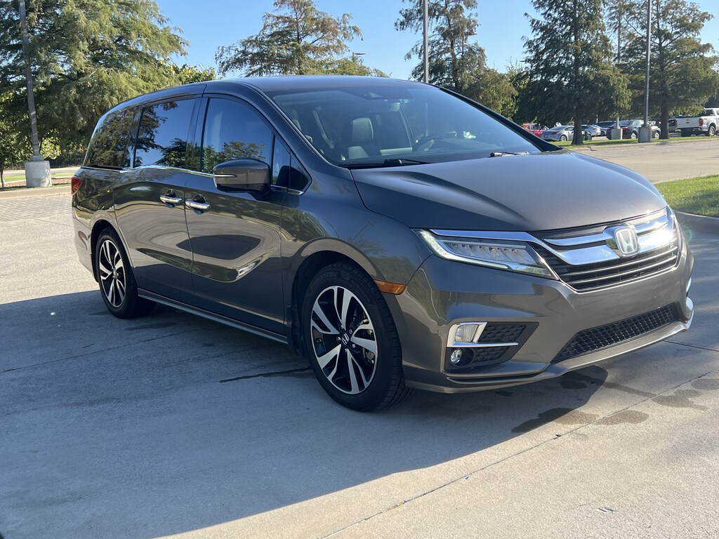 Used 2018 Honda Odyssey Elite Minivan