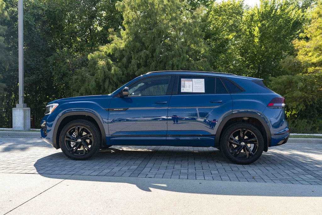 Used 2026 Volkswagen Atlas Cross Sport 2.0T SEL R-Line Black SUV