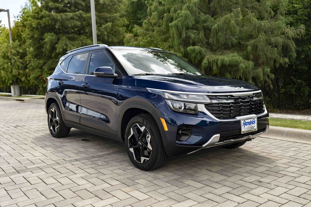 Used 2024 Kia Seltos EX SUV