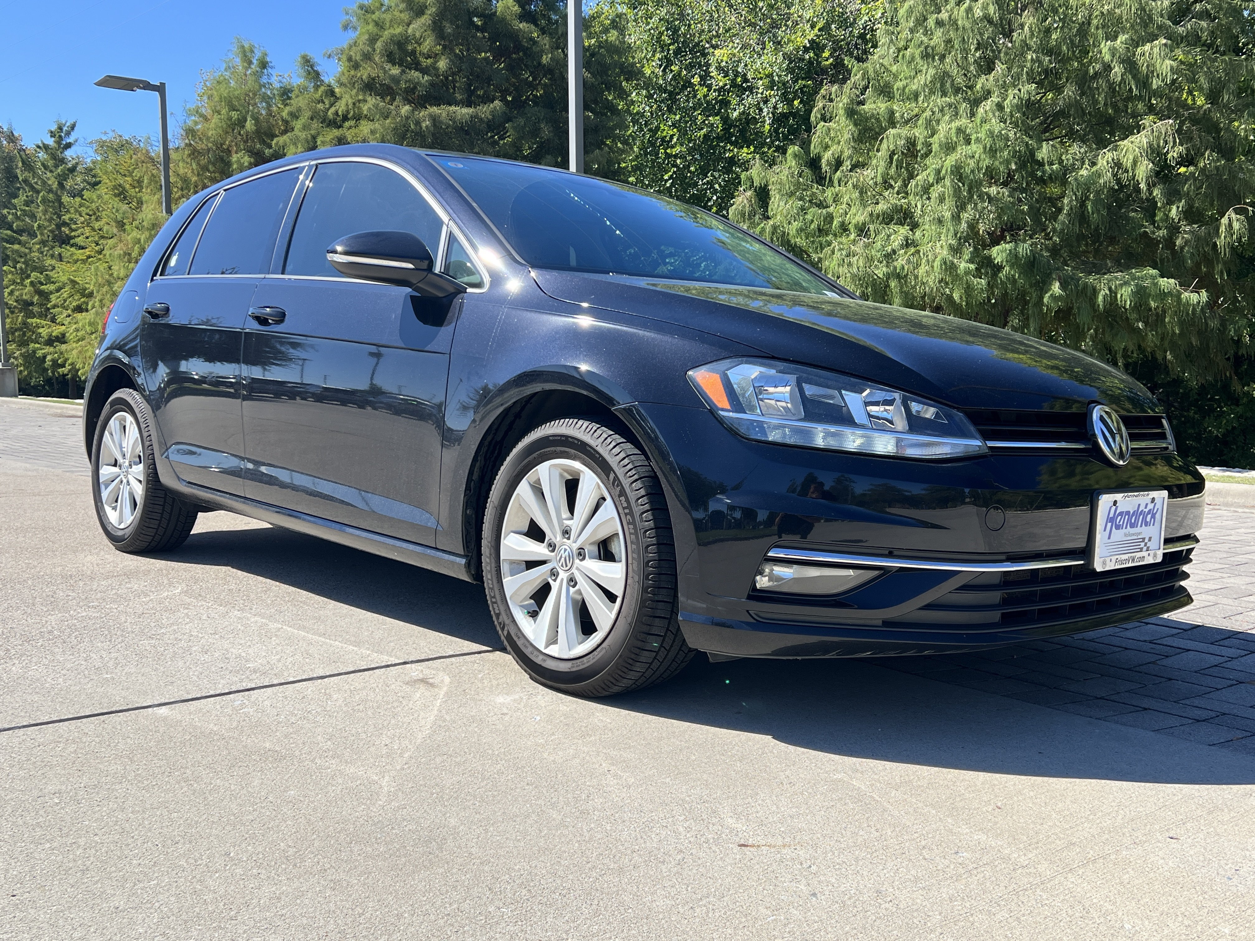 Used 2018 Volkswagen Golf SE Hatchback