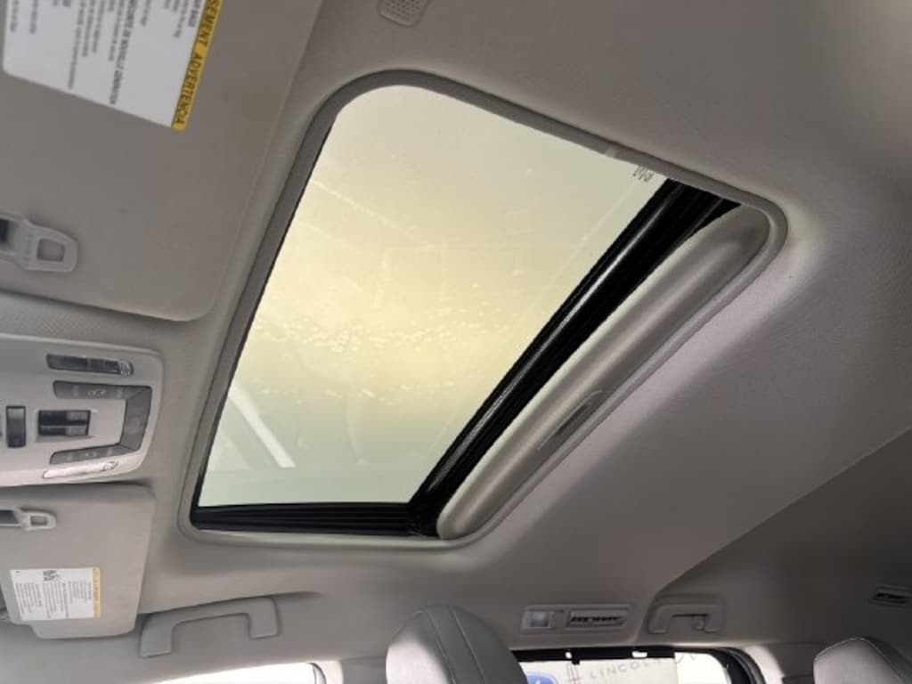 Used 2022 Toyota Sienna XLE Van Passenger Van