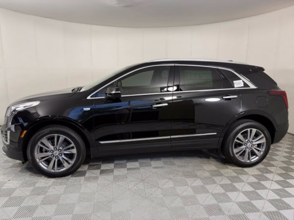 New 2026 CADILLAC XT5 Premium Luxury SUV