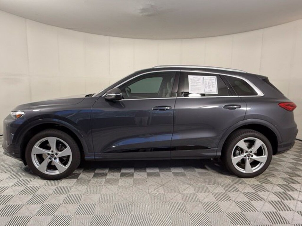 Used 2025 Audi All-new Q5 Premium Plus Tfsi Quattro S Tronic SUV