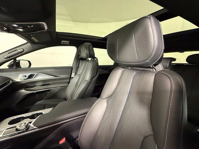 2027 Cadillac LYRIQ Premium Sport - Photo 16