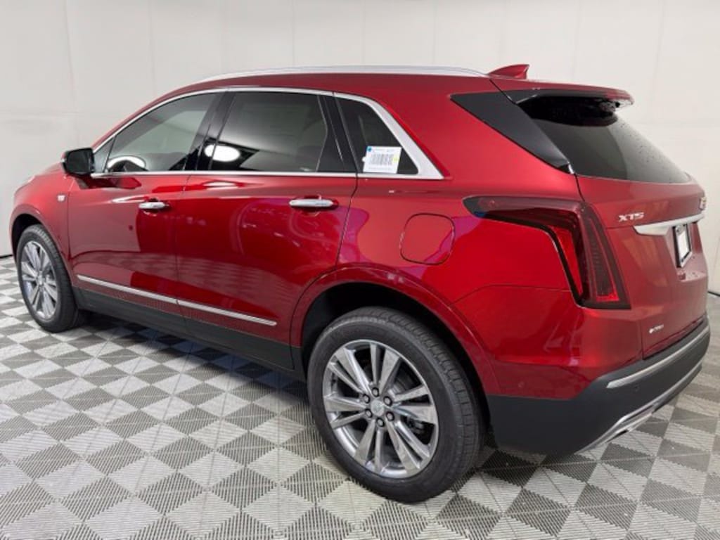 New 2026 CADILLAC XT5 Premium Luxury SUV