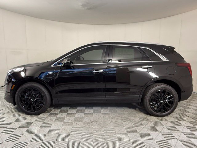 New 2026 CADILLAC XT5 Luxury SUV