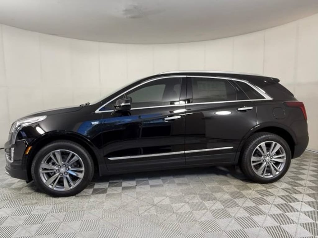 New 2026 CADILLAC XT5 Premium Luxury SUV