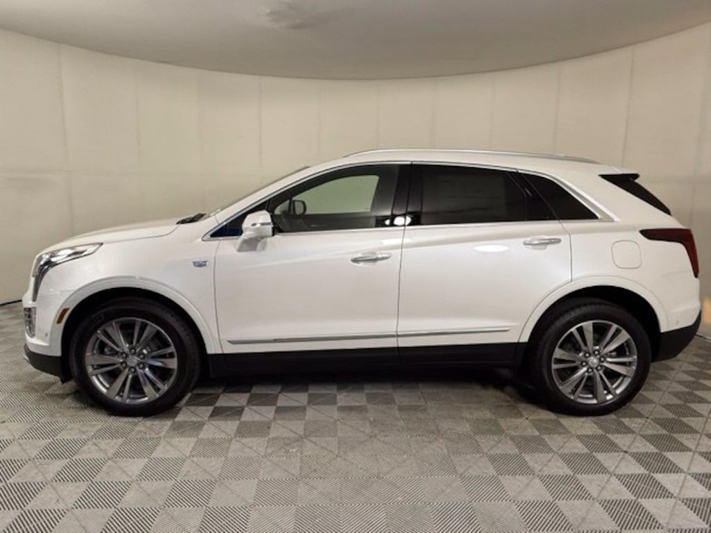 New 2026 CADILLAC XT5 Premium Luxury SUV
