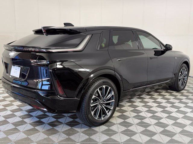 2027 Cadillac LYRIQ Premium Sport - Photo 8