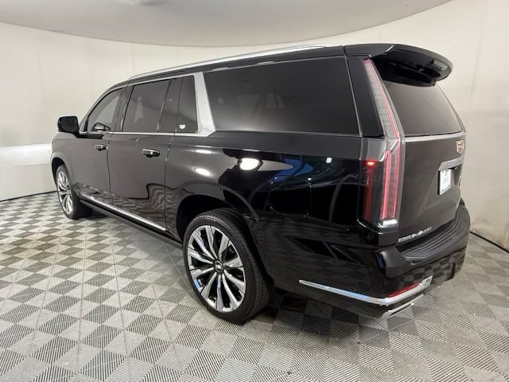 New 2026 CADILLAC Escalade ESV Luxury SUV