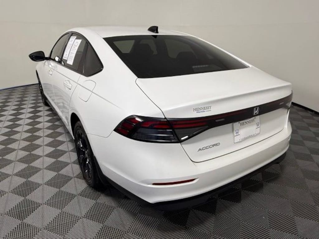 Used 2025 Honda Accord SE Sedan