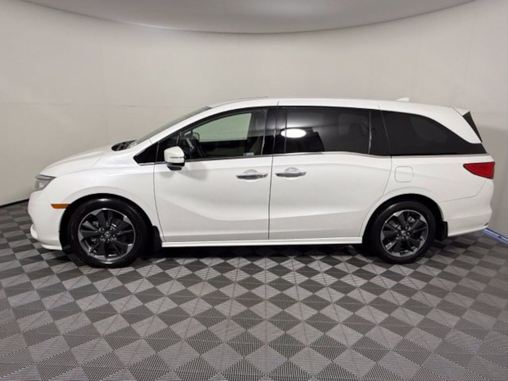 Used 2022 Honda Odyssey Elite Van
