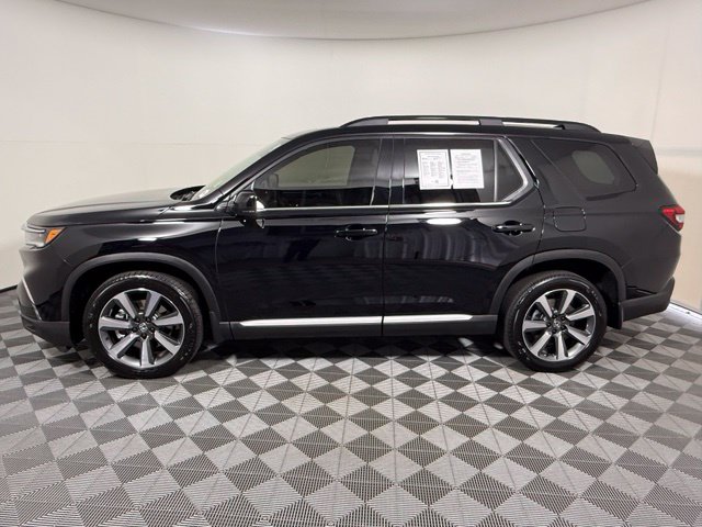 Used 2025 Honda Pilot Elite SUV