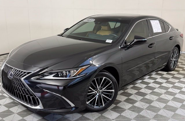 2022 Lexus ES Hybrid