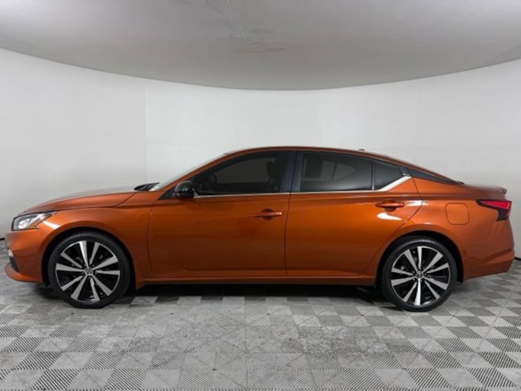 Used 2022 Nissan Altima 2.5 SR Sedan