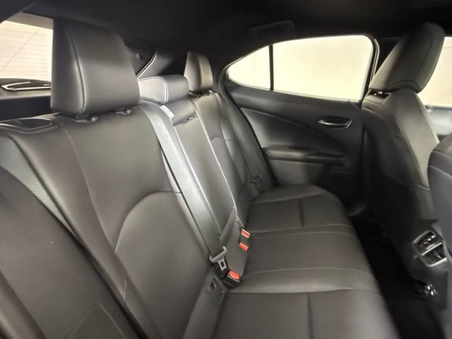 2019 Lexus UX Hybrid 250h - Photo 29