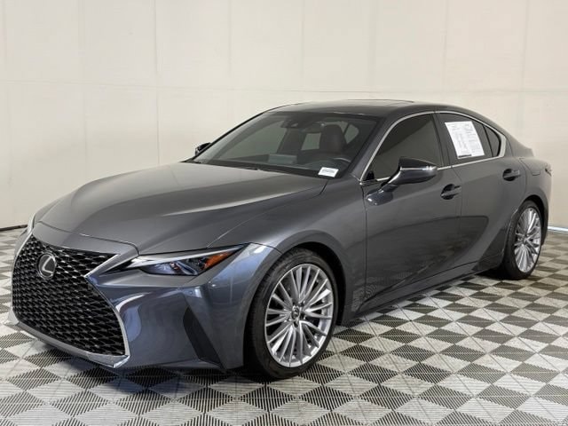 2025 Lexus IS 300 - Photo 2